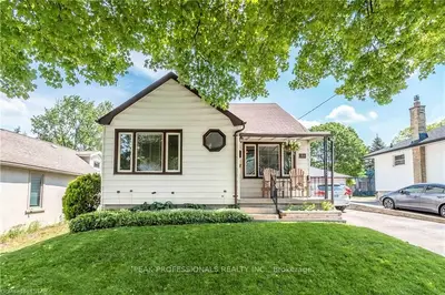 84 BARKER Street, London East, ON N5Y 1X7