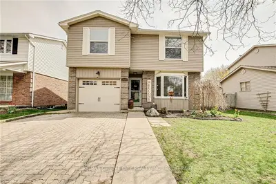 63 EDGEHILL Crescent, London North, ON N6G 2T5