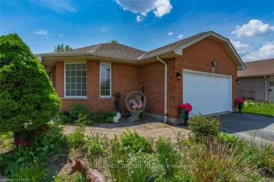 300 ELLERSLIE Road, London South, ON N6M 1B7