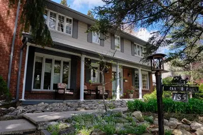 185 WYCHWOOD Park, London North, ON N6G 1S2
