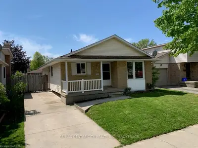 74 TUMBLEWEED Crescent, London South, ON N6E 2N8