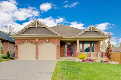 247 RUSHBY Street, Strathroy-Caradoc, ON N7G 0E6