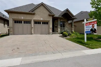 2081 WALLINGFORD Avenue, London North, ON N6G 0K1