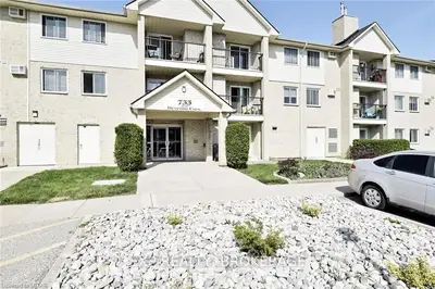733 DEVERON Crescent 209, London South, ON N5Z 4X7