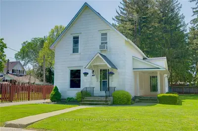 48 Warren Street, Aylmer, On N5h 1g1