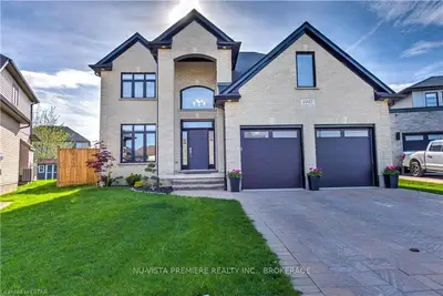 1042 GLENEAGLE Trail, London North, ON N6G 0K9