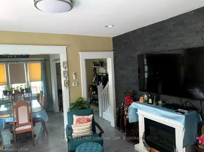 206 Marlborough Street, Brantford, ON N3S 4T1