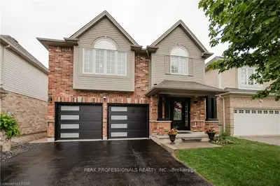 470 SOUTH LEAKSDALE Circle, London South, ON N6M 1K4