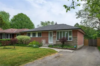 1227 PATANN Drive, London East, ON N5V 2J5