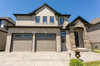 3221 JINNIES Street, London South, ON N6L 0C2