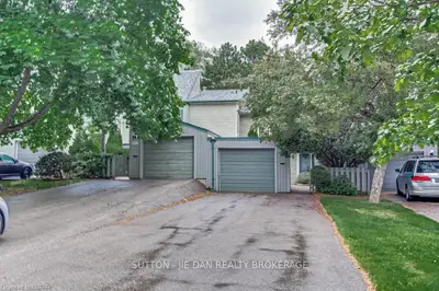 653 WOODCREST Boulevard, London South, ON N6K 1P8