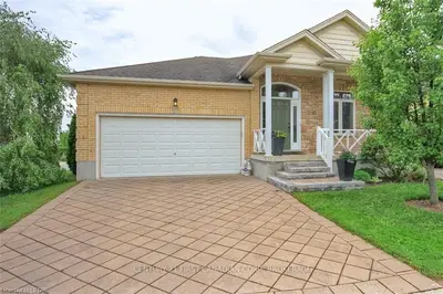 947 ADIRONDACK Road 15, London South, ON N6K 4Y7