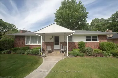 491 BLAKE Street, London South, ON N5K 2N9