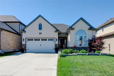 3188 JINNIES Way, London South, ON N6L 0B5