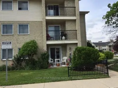 731 DEVERON Crescent 104, London South, ON N5X 4X6