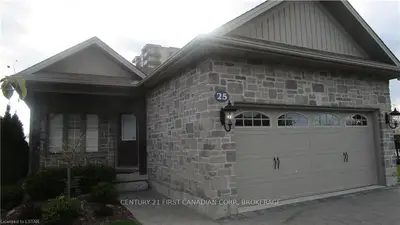 1144 CORONATION Drive 25, London North, ON N6G 5S1