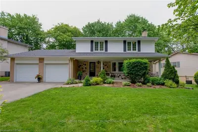 141 HUNT CLUB Drive, London North, ON N6H 3Y8