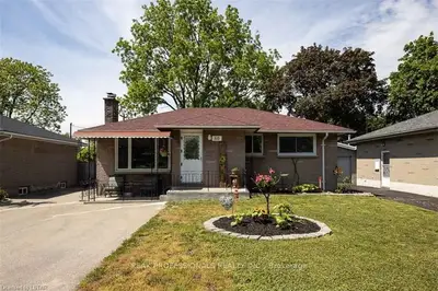 50 IRVING Place, London East, ON N5V 2H7