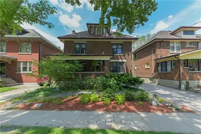52 VICTOR Street, London South, ON N6C 1B7