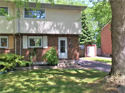 63 MOHEGAN Crescent, London East, ON N5V 2X7