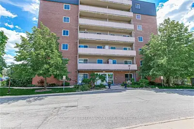 1106 JALNA Boulevard 602, London South, ON N6E 2R9