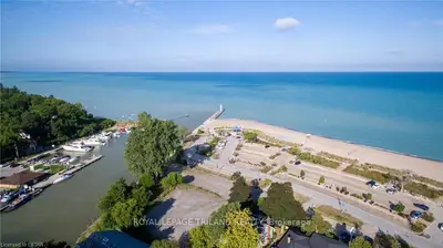 24 GOVERNMENT Road 4, Lambton Shores, ON N0M 1T0