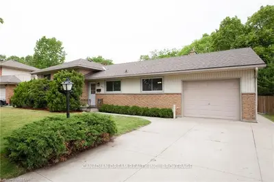 439 MAGNOLIA Crescent, London East, ON N5Y 4T2