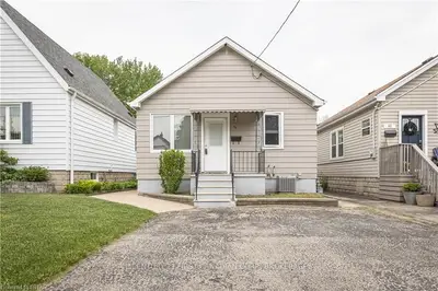 43 HUME Street, London East, ON N5Z 2N9