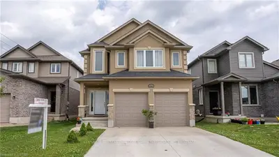 1744 Cherrywood Trail, London North, ON N6H 0E2