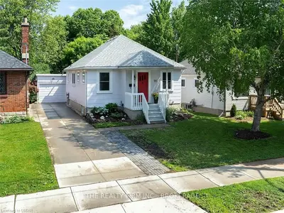 106 EMERY Street E, London South, ON N6C 2E1