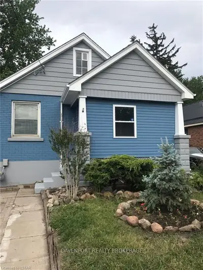 562 HIGHBURY Avenue N, London East, ON N5W 4K7