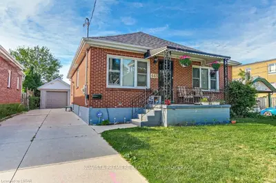 445 NELSON Street, London East, ON N6B 1A6