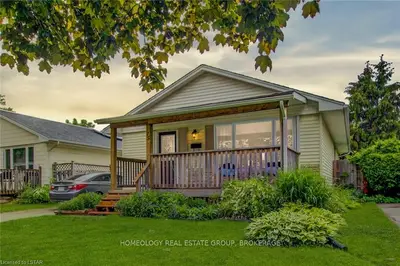 75 SNOWDON Crescent, London South, ON N6E 1G5
