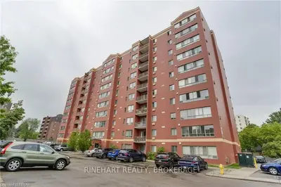 95 BASE LINE Road W 209, London South, ON N6J 4X3