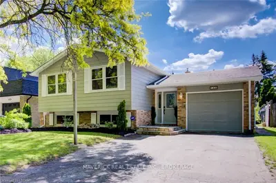188 EDGEHILL Crescent, London North, ON N6G 2T8