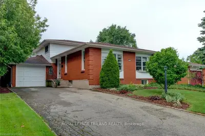 83 CHAPPLE HILL Road, London North, ON N6G 2H2