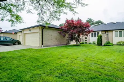163 PINE VALLEY Drive 35, London South, ON N6J 4R4