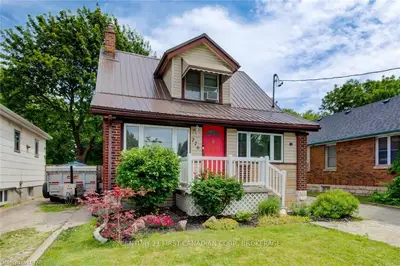 776 Quebec Street, London East, ON N5Y 1X4