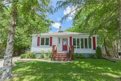 126 ROEHAMPTON Avenue, London East, ON N5V 2A5