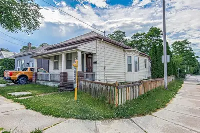 163 GREY Street, London East, ON N6B 1G2