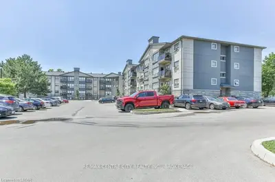 15 JACKSWAY Crescent 304, London North, ON N5X 3T8