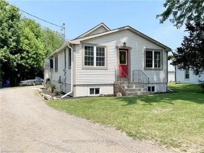 22982 HAGERTY Road, Newbury, ON N0L 1Z0