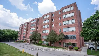 650 CHEAPSIDE Street 110, London East, ON N5Y 5J8