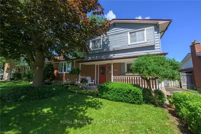 701 VISCOUNT Road, London South, ON N6J 2Y4