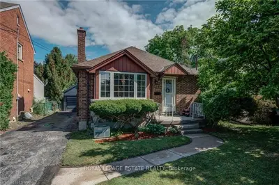 56 ALEXANDRA Street, London South, ON N6C 2A8
