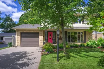 20 WESTBURY Grove, London South, ON N6J 3E1