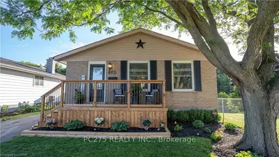 466 Lampman Place, Woodstock, On N4s 8l6
