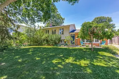 29 ALMOND Road, London South, ON N5Z 4C5
