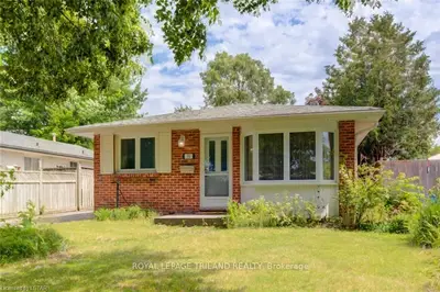 33 BUCHAN Road, London East, ON N5V 1K9