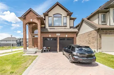 1488 NOAH Bend, London North, ON N6G 0T1